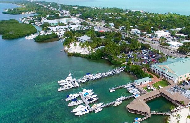 Private Airplane Flight Tour: South Miami & Key Largo 
