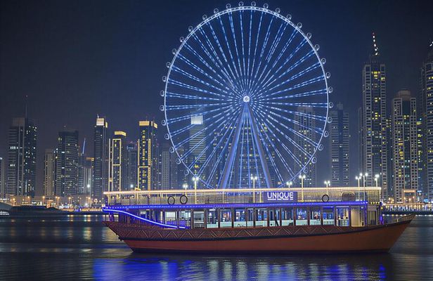 Dubai Marina: Luxury Dhow Cruise, Buffet Dinner & Live Show