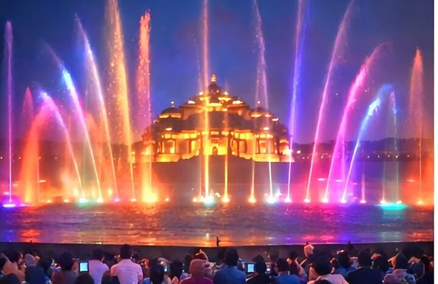 Akshardham Temple Evening Visit with Light and Water Show (Delhi)