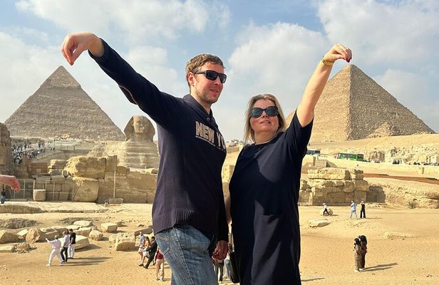 Private Tour to GEM and Giza Pyramids includes all entry tickets