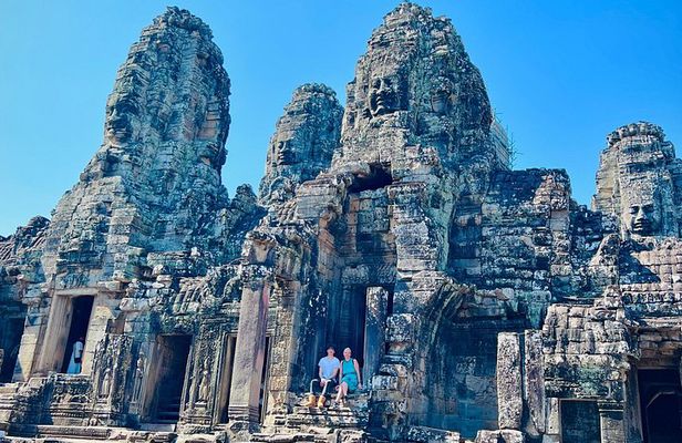 Private Angkor bicycle and Guided Temple Tour