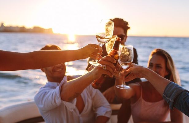 3 Hour One-Way Sunset Boat Tour from Monterosso to La Spezia