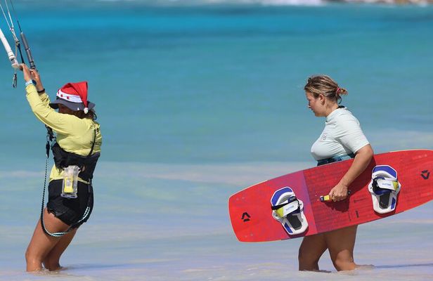 Kitesurfing 3 hours private lesson