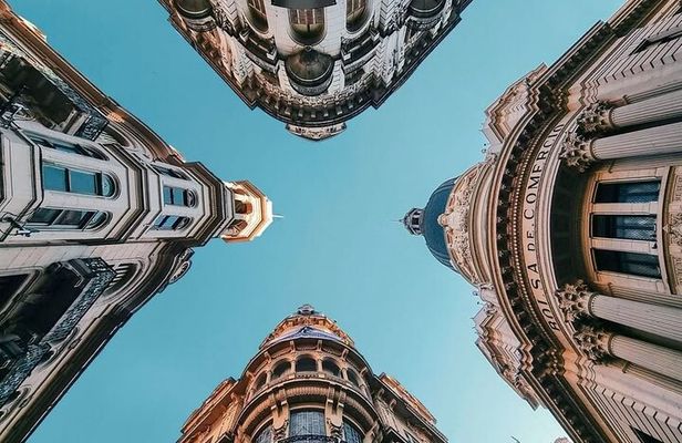 Tour of Santiago with Professional Photography