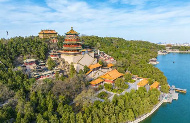 Beijing Small-Group Tour: Summer Palace and Ming Tombs with Lunch