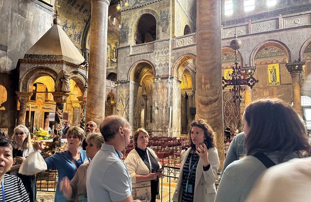 Venice St Mark's Basilica Express Guided Tour with Tickets