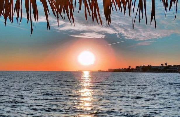 Cruisin Tikis Marathon - Sunset Tiki Cruise