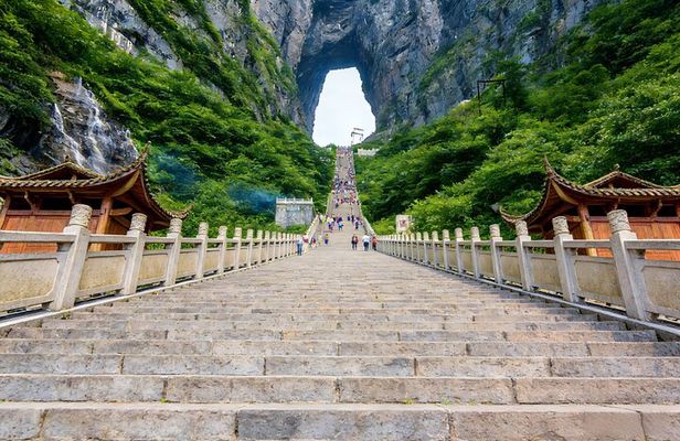 2-Day Private Tour to Zhangjiajie National Park from Beijing with Accommodation 