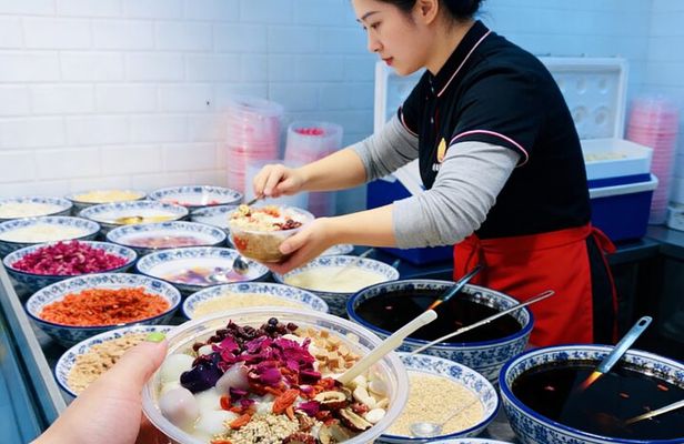 Private Chongqing Illuminated Night Tour 