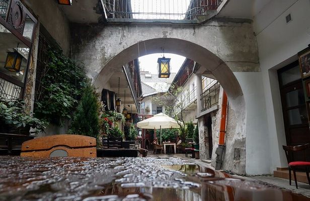 Jewish Quarter Kazimierz and Schindler's Factory Guided Tour