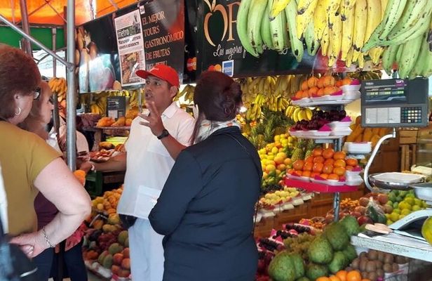 Lima HUARIQUES / Hidden Places : Ceviche and Pisco Sour