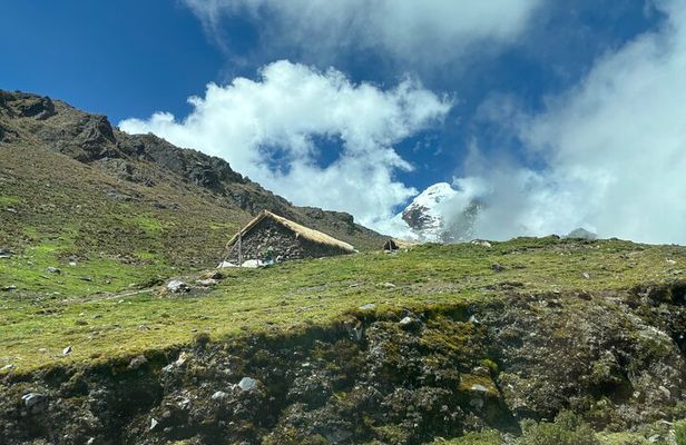 Machu Picchu 2 Days and 1 Night Cart Trip