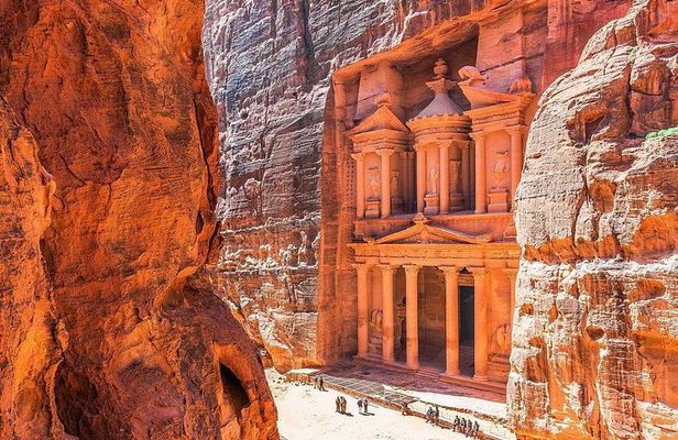 2 Days Petra Wadi Rum and Dead Sea Private Guided Tour