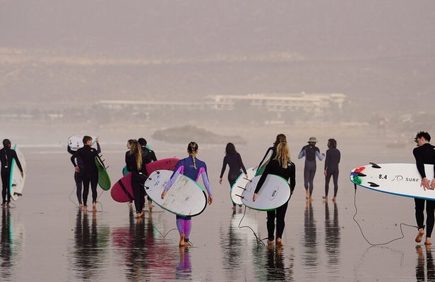 Ride Waves in Comfort: Premium Surf Experience