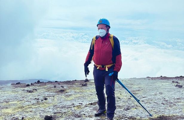 Tour of the summit craters of Etna (3406 m) with video drone