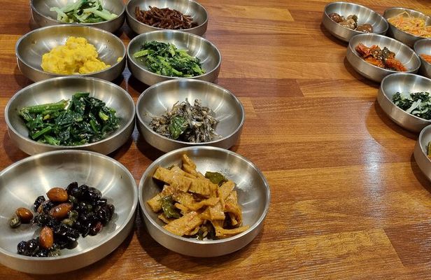 Seoul Must-See Highlights Walking Tour - Private & Customizable