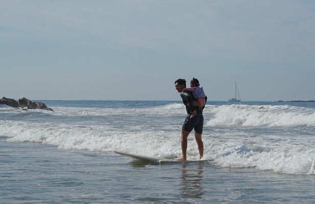 Private Surf Lesson with a Local Instructor in Mazatlán