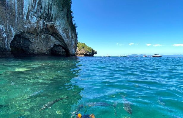 Snorkeling and boating to Los Arcos de Mismaloya Marine Sanctuary