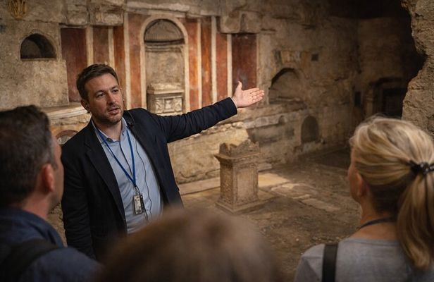 Vatican Scavi: Underground St. Peter’s Tomb & Basilica VIP Tour