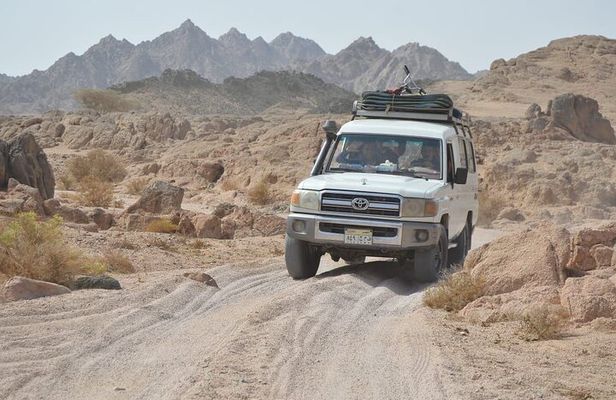Desert Adventure Jeep and Quad bike Safari and Star Gazing 