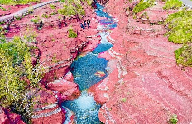 Private tour from Calgary to Waterton National Park