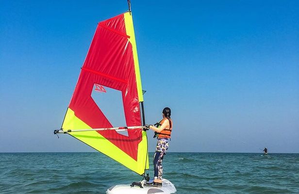 1 Hour Windsurf and SUP Surf Experience in Hua Hin