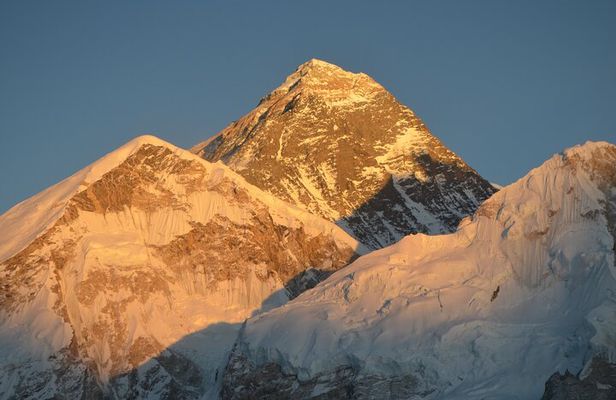 14 Days Guided Adventure Everest Base Camp Trek