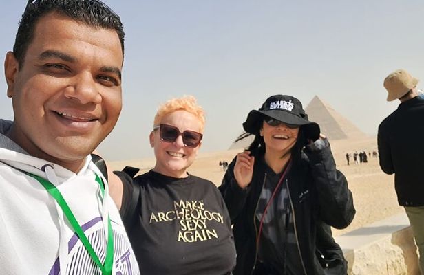 VIP Giza Pyramids & Sphinx Tour