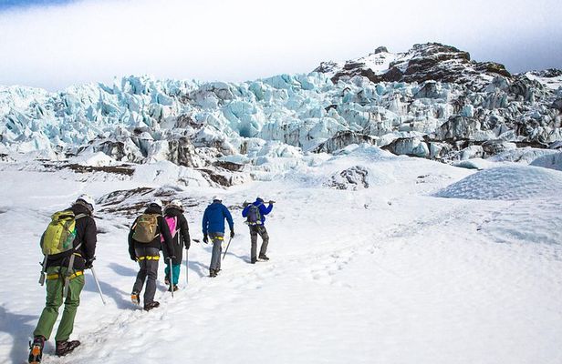 Skaftafell: Blue Ice Cave & Glacier Hike on Vatnajökull