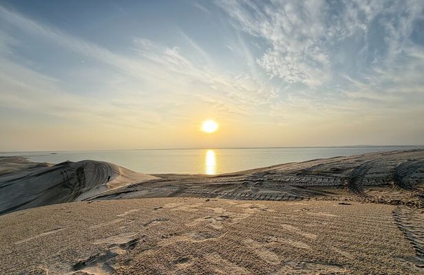 Qatar Sunrise Desert Safari Dune Bashing & Inland Sea