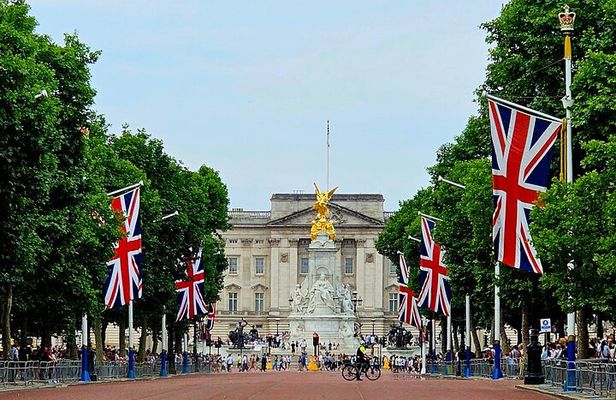 Royal London Walking Tour