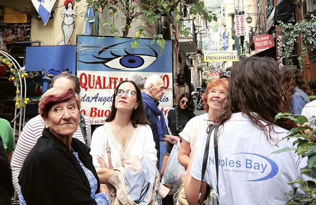 Naples Spanish Quarters Street Art Walking Tour with Street Food