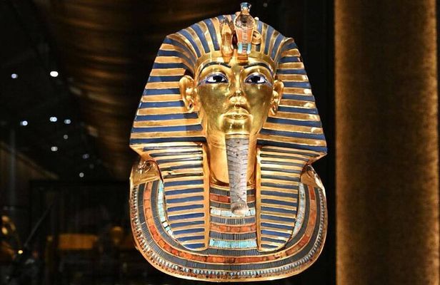 VIP All Inclusive Giza Pyramids and Gem Experience