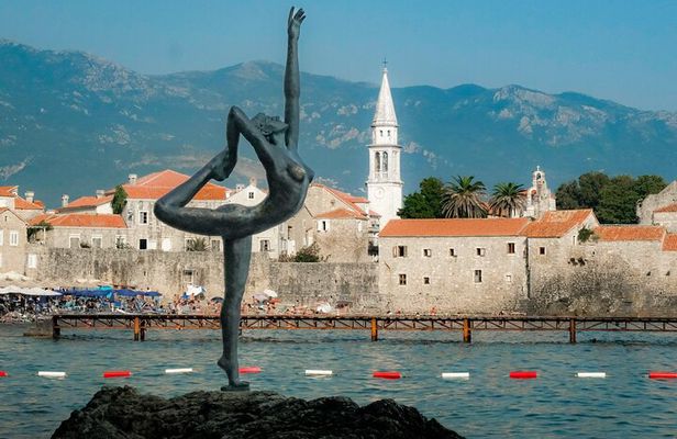 Durrës/Golem: Day Tour of Montenegro, Budva and Sveti Stefan
