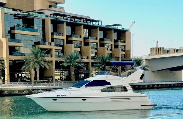 friendship yacht private luxury cruise dubai marina