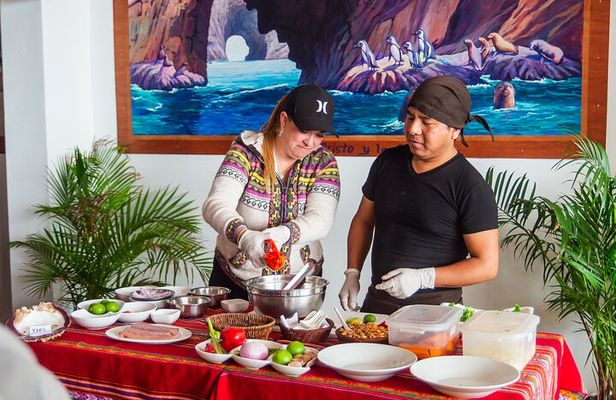 Ballestas Islands and Huacachina with SUNSET and Cebiche Class