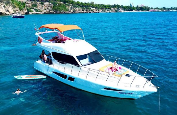 Antalya Private Yacht Tour with Jacuzzi & Transfer