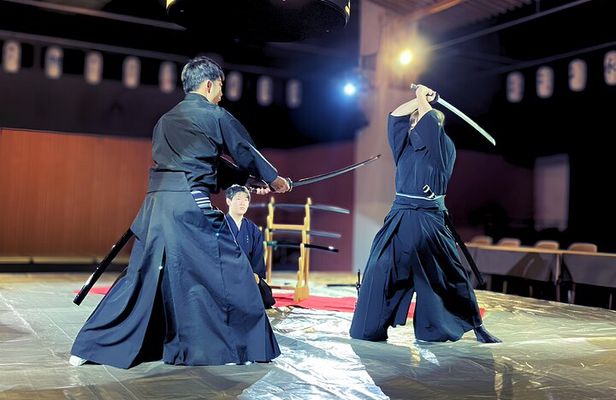 Osaka:Samurai Show & Experience /Optional Wagyu Sukiyaki