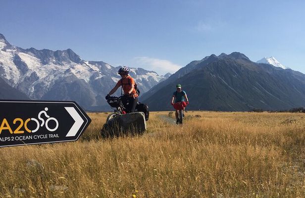 Alps To Ocean Bike Transfer and Tasman Glacier Explorer flight