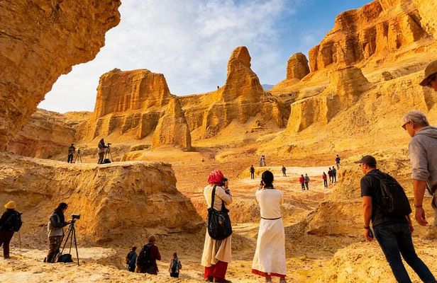 Dunhuang Private Day Tour: Yumen Pass, Han Great Wall Ruins and Yadan Ghost City