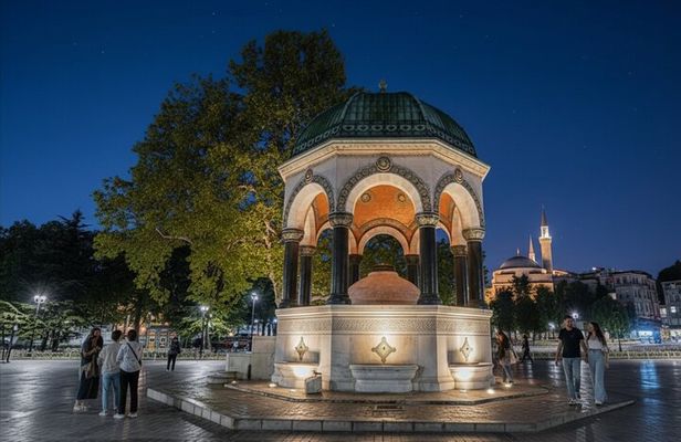 Istanbul Evening Walking Tour Hagia Sophia and Photo Stops