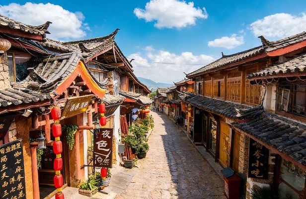 Flexible Lijiang City Highlights Private Day Tour with Lunch
