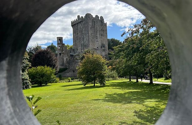 Cork Private Guided Tour Blarney Castle & Kinsale