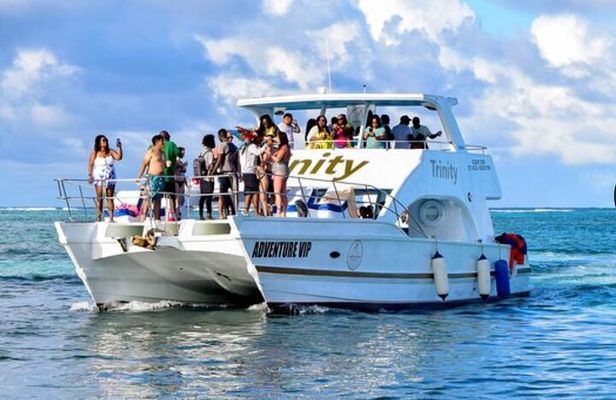 Hip Hop Adult Only Party Boat with Unlimited drinks & Sandba stop