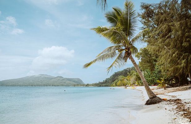 Pele Island Adventure Snorkeling and Culture