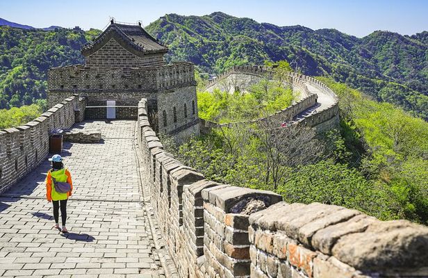 Beijing Full Day Tour Great Wall Hutongs and Evening Food Tour