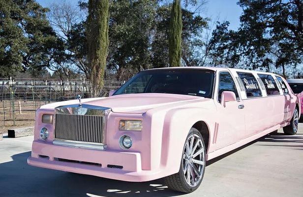 Private Pink Rolls Royce Limo Wine Tour