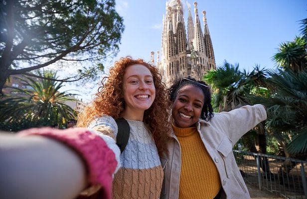 Barcelona Montserrat Day Trip and Sagrada Familia Tour