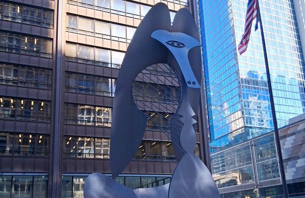 Downtown Chicago History Walking Tour with Expert Guide