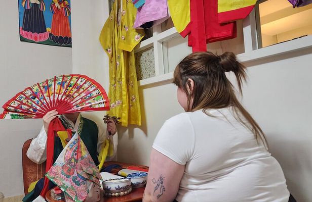 Spiritual Adventure : Into Inwangsan and Korean Shamanism